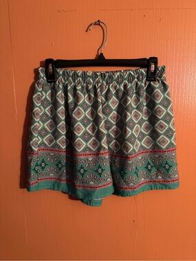 Pronto USA Boho Printed Elastic Waist Midi Shorts Medium